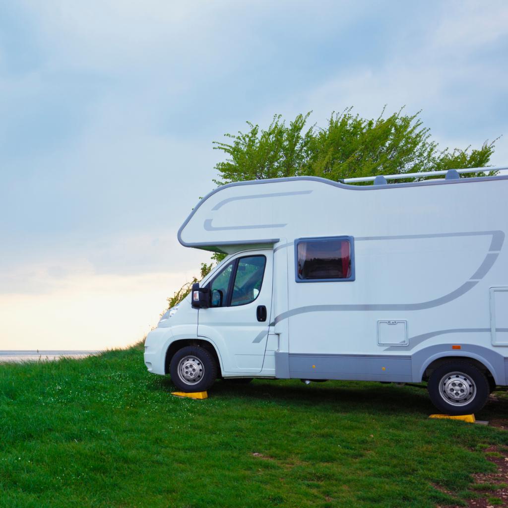 Camper & RV